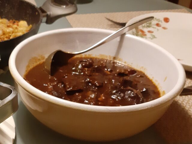 Oud hollandse hachee uit de slowcooker.