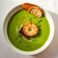 Paling met coquille in koude erwtensoep