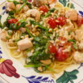 Pasta met spinazie en zalm en cherrytomaatjes