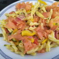 Pasta salade met gerookte zalm