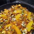 Pilav met kip en paprika