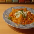 Pittige snelle viscurry van kabeljauw met mango chutney