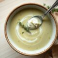 Preisoep met aardappel, tijm en Philadelphia