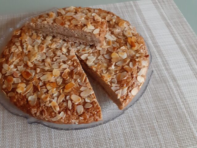 Pumpkin Spicekoek met amandelen en amandelspijs