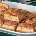 Quiche met gekarameliseerde uien en kaas