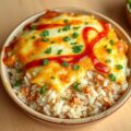Rijstgerecht met tonijn of zalm (Aroos ku tuna)