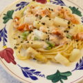 Romige linguine met asperges en warmgerookte zalm