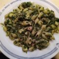 Romige mini penne met spinazie en tonijn