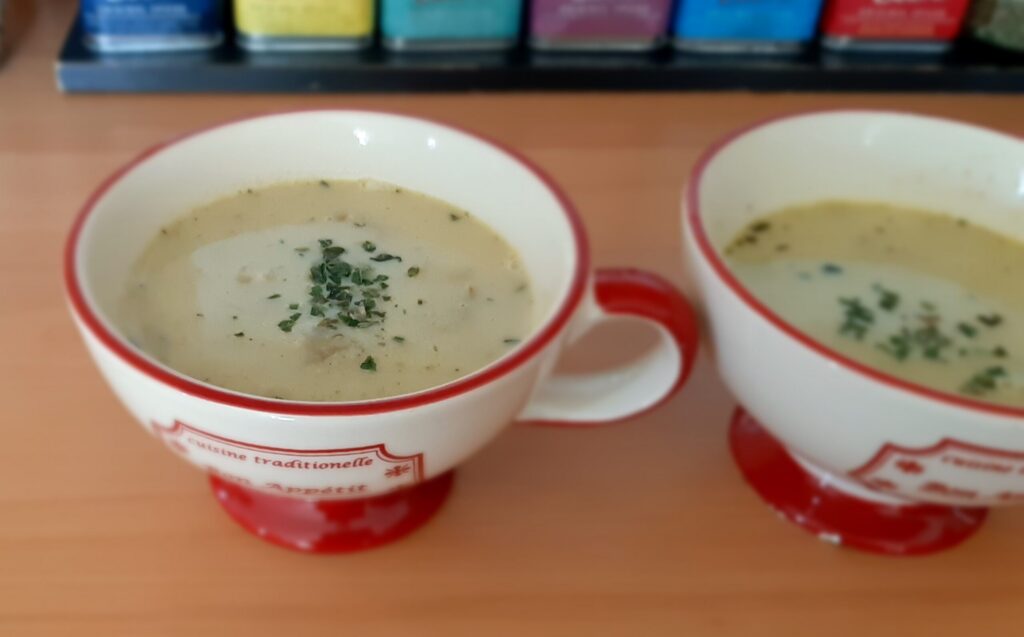 Romige witlofsoep met champignons