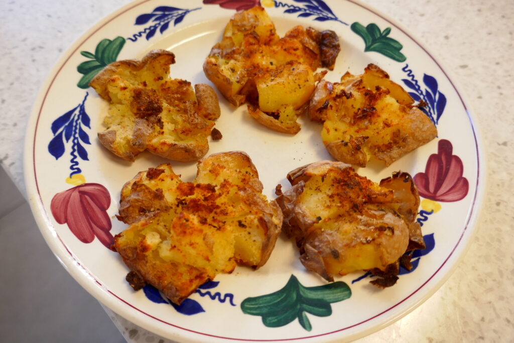 Rommelige aardappeltjes uit de oven