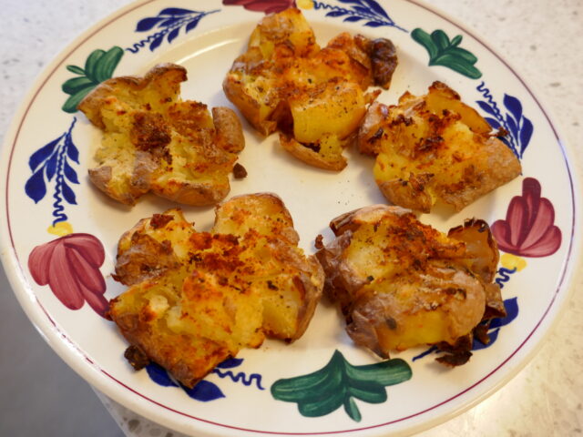 Rommelige aardappeltjes uit de oven