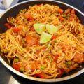 Rundergehakt curry met groente en eiermie