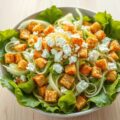 Salade met feta en crotons