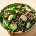Salade met Komkommer, Gember en Boerenkool
