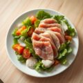 Salade van verse tonijn met gerookte forelcreme