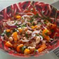 Salade van witte bonen met tonijn, paprika en rode ui