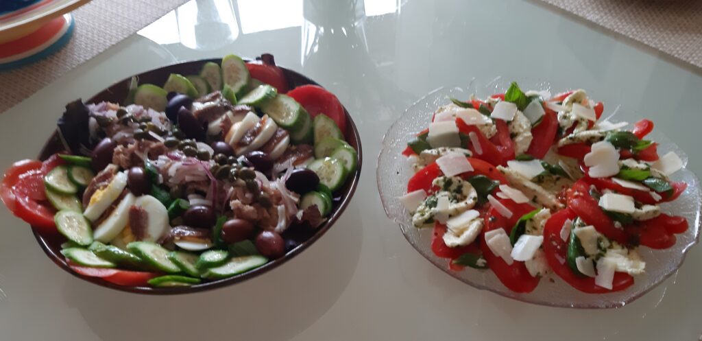 Twee verrukkelijke lunchsalades niet alleen voor warme dagen