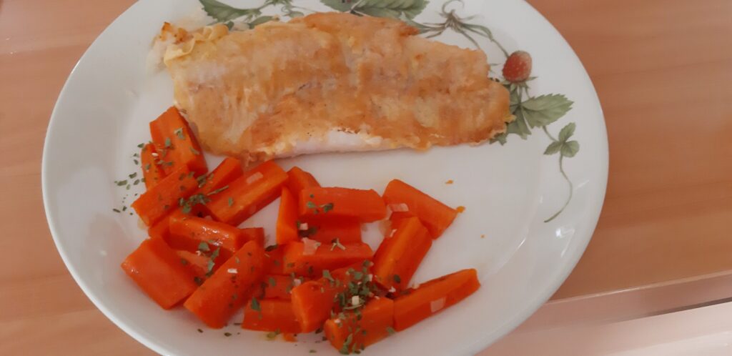 Scholfilet gehuld in een jasje van ei met super lekkere worteltjes