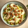Selderijsalade met kaas en walnoten