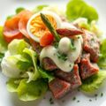 Slaatje met kwartelei en truffelmayonaise