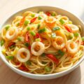 Spaghettisalade met inktvis en citroendressing