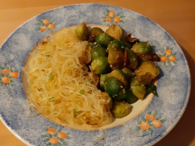 Spruitjes met shiitake en hoisinsaus