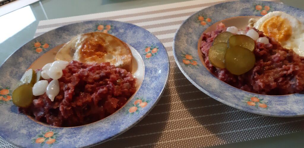 Stamppot rode bietjes (Labskaus), mijn variatie hierop