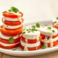 Torentje van tomaten en geitenkaas