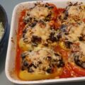 Mexicaans gevulde paprika’s met zwarte bonen