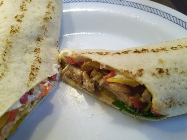Vliegensvlugge kip wraps met paprika
