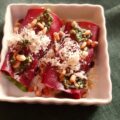 Italiaans voorgerecht met bresaola en Romainesla
