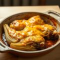 Witlofschotel met ketjapsaus en kaas