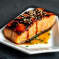 Zalm uit de Soja Saus met Gember en Hete Sesam Olie
