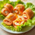 Zalmrolletje met kruidenkaas met honingmosterd