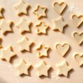 Zanddeeg ideaal voor uitsteekvormen, koekjesvormen