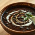 Zwarte Bonensoep, met Cola Ham bouillon