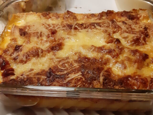 Enchiladas met kip, kaas en bonen