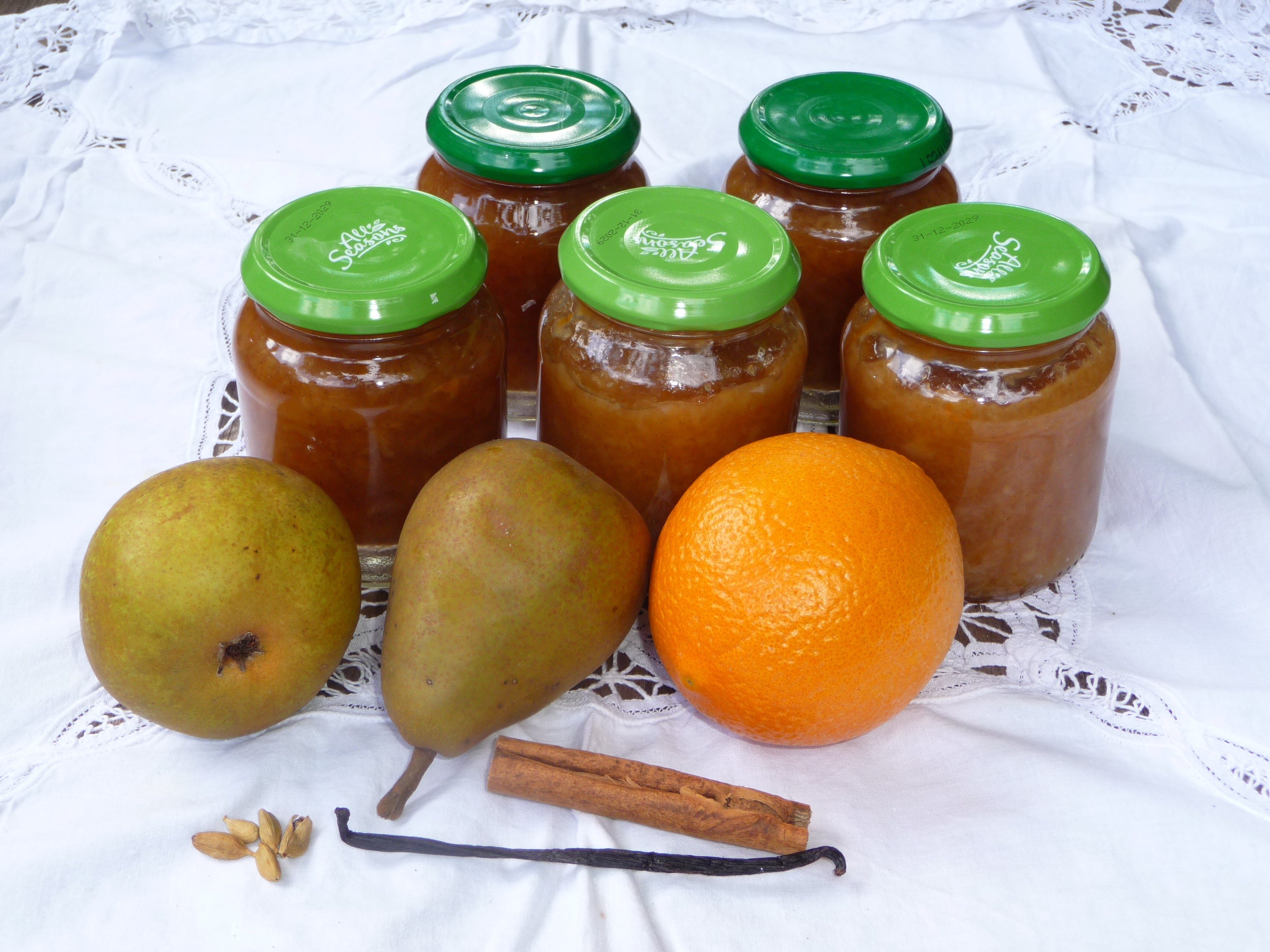 Perenjam met sinaasappel vanille en kardemom