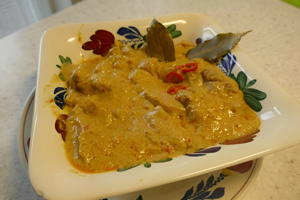 Ajam Rendang ( Rendang van Kip)