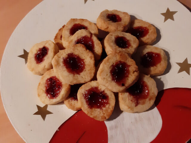 Amandelkoekjes met jam – kerstkoekjes 2025