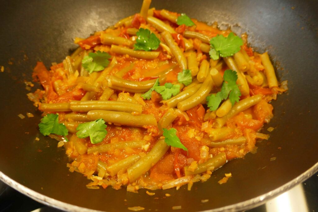 Arabische Sperzieboontjes in kruidige tomatensaus.....