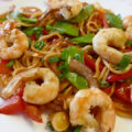 Aziatische wok met zoetzure saus en garnalen. Project Gezond