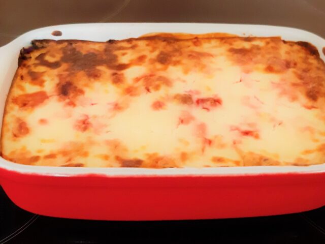 Red Hot Stew: pittige ovenschotel van rode bietjes met aardappel en gehakt