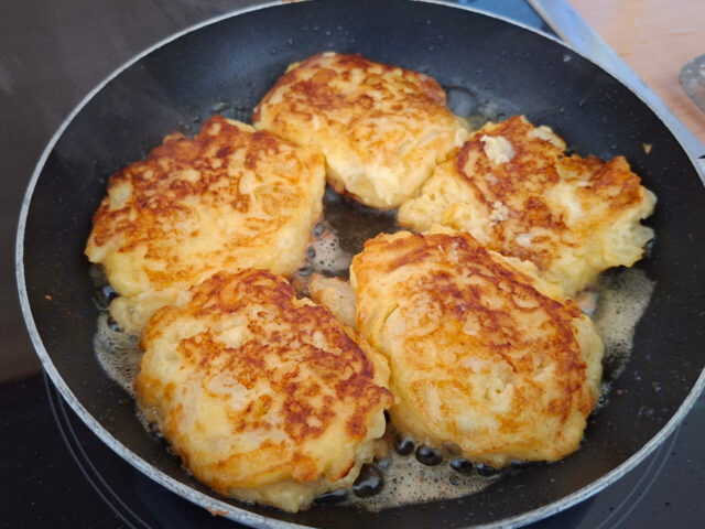 Bloemkool-aardappelbeignets