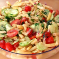 Boterbonensalade met tomaat en komkommer