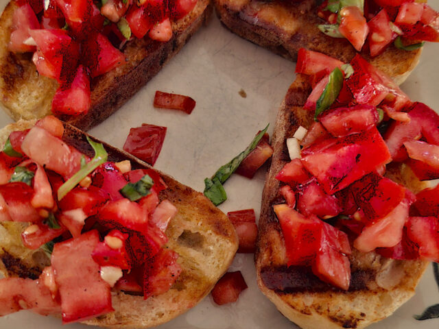 Bruschetta met tomaatjes en knoflook, de lekkerste