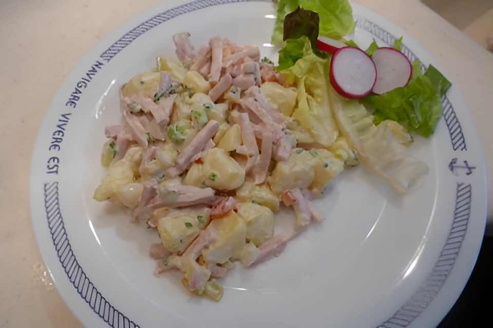 Camping gemak 3 Heerlijk, eenvoudige aardappelsalade bij de BBQ....