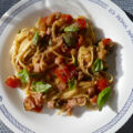 Camping gemak : Linguine met romige courgette-basilicumsaus…