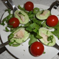 Doperwtjesmousse met gerookte makreel en munt