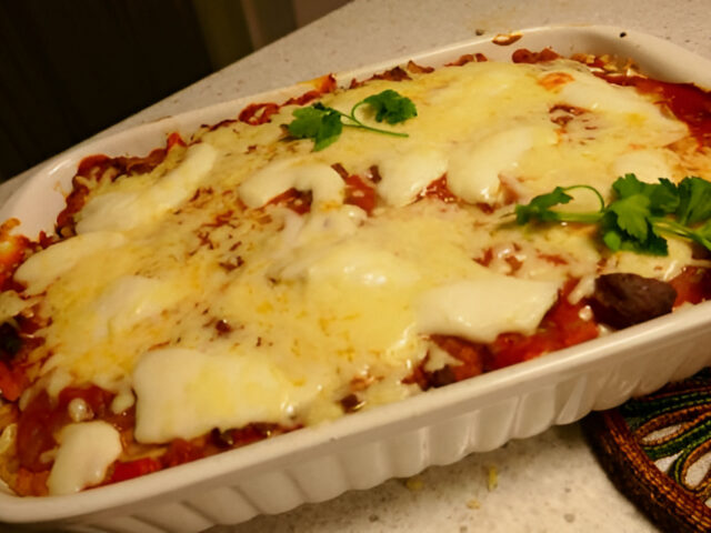 Double Cheese Macaroni Ovenschotel.